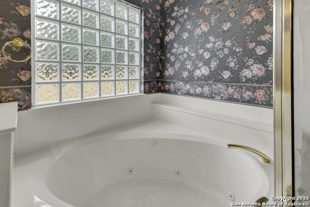 Image 23 of 38 For 1781 Oak Forest