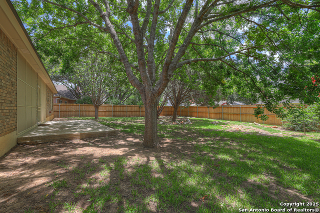 Image 31 of 38 For 1781 Oak Forest