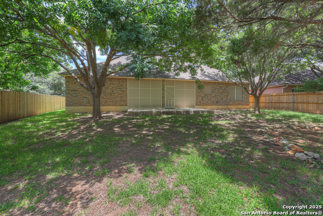 Image 33 of 38 For 1781 Oak Forest