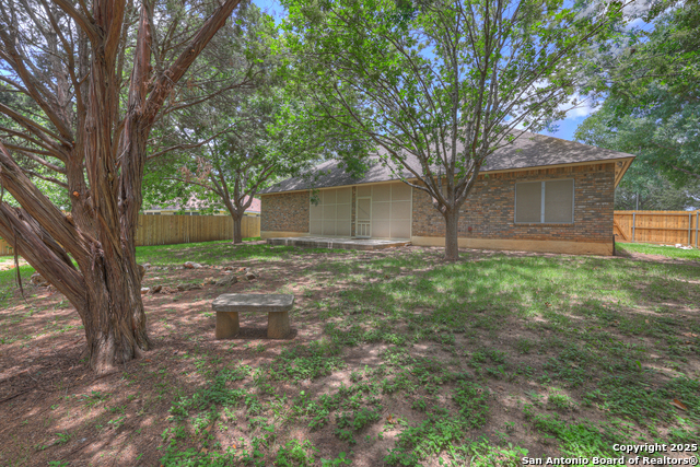 Image 34 of 38 For 1781 Oak Forest