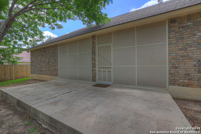 Image 36 of 38 For 1781 Oak Forest