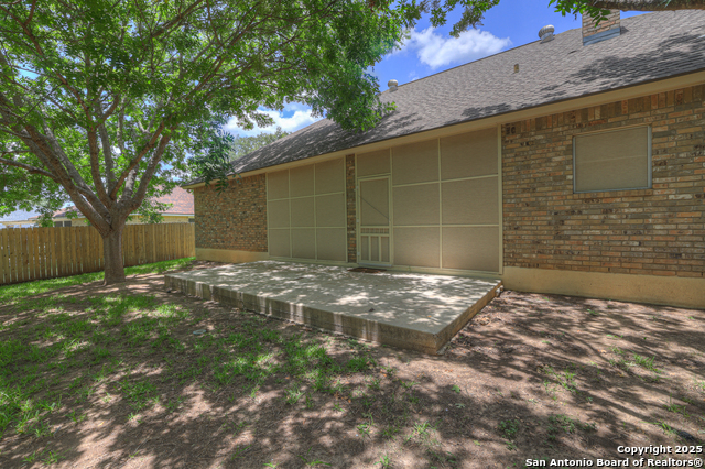 Image 37 of 38 For 1781 Oak Forest