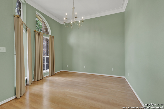 Image 5 of 38 For 1781 Oak Forest