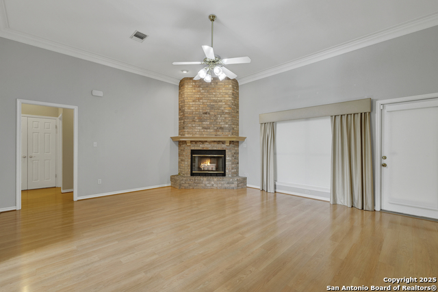 Image 8 of 38 For 1781 Oak Forest