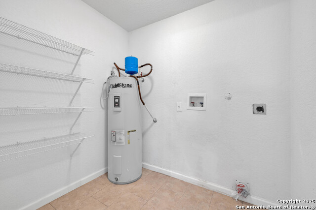 Image 7 of 14 For 8406 Mescal Pass