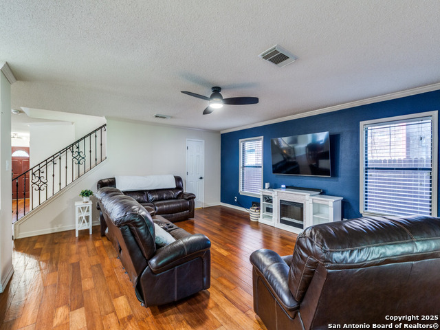 Image 5 of 25 For 11334 Amhurst