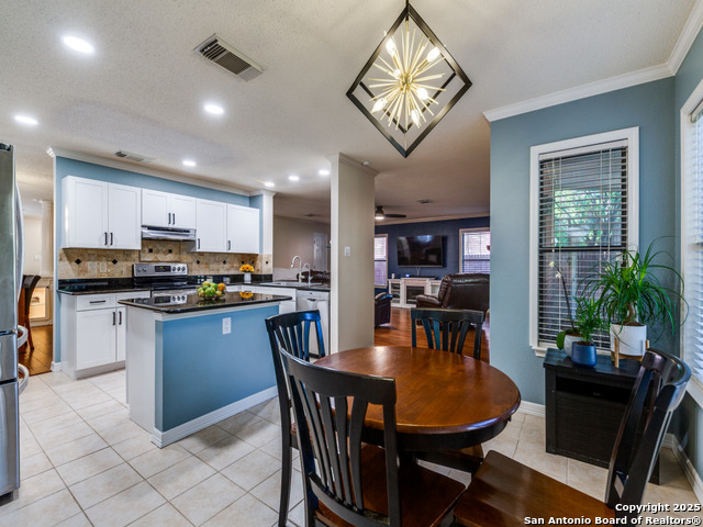 Image 8 of 25 For 11334 Amhurst