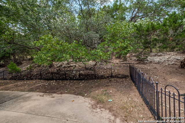 Image 23 of 31 For 9845 Scenic Hills