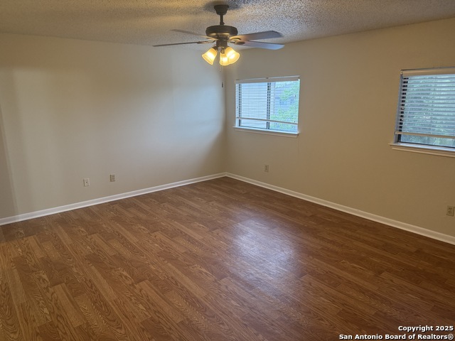 Image 12 of 21 For 8022 Chestnut Clay