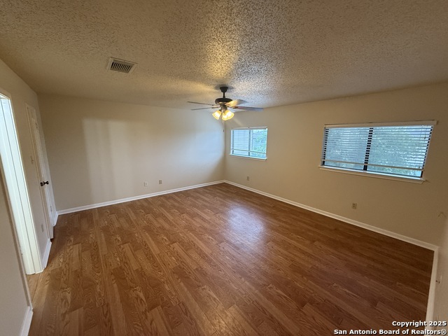 Image 15 of 21 For 8022 Chestnut Clay