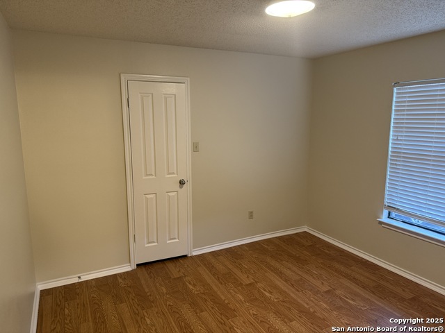 Image 16 of 21 For 8022 Chestnut Clay