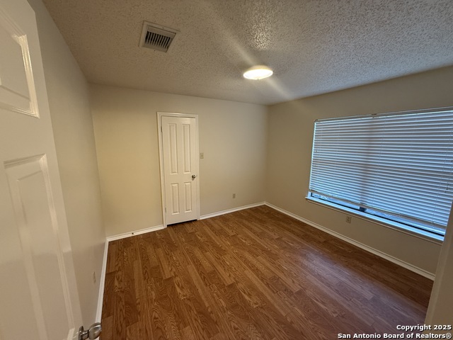 Image 17 of 21 For 8022 Chestnut Clay