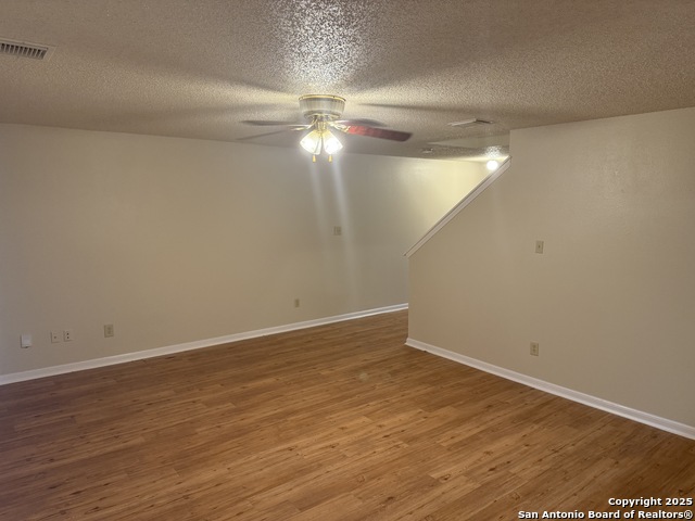 Image 8 of 21 For 8022 Chestnut Clay