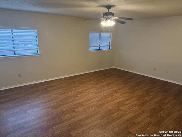 Image 9 of 21 For 8022 Chestnut Clay