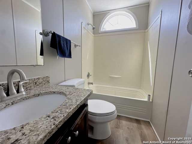 Image 9 of 10 For 13700 Judson  187