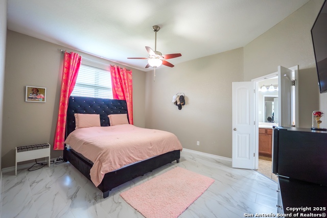 Image 15 of 36 For 10421 Macarthur Way