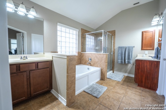 Image 17 of 36 For 10421 Macarthur Way