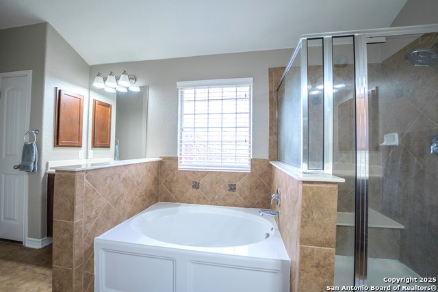 Image 19 of 36 For 10421 Macarthur Way