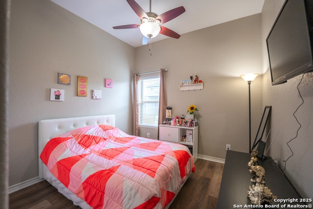Image 22 of 36 For 10421 Macarthur Way