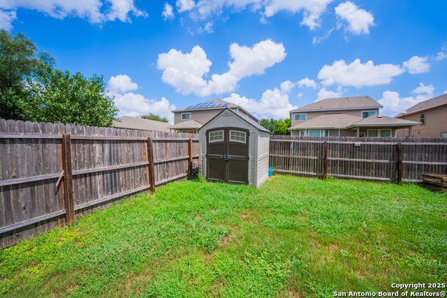 Image 32 of 36 For 10421 Macarthur Way