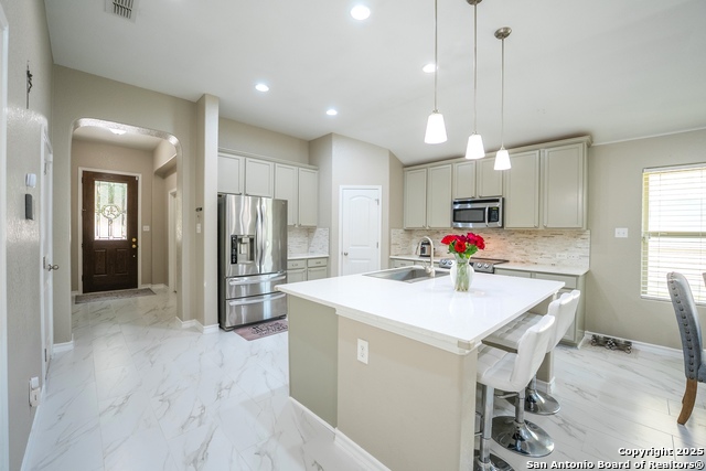 Image 7 of 36 For 10421 Macarthur Way