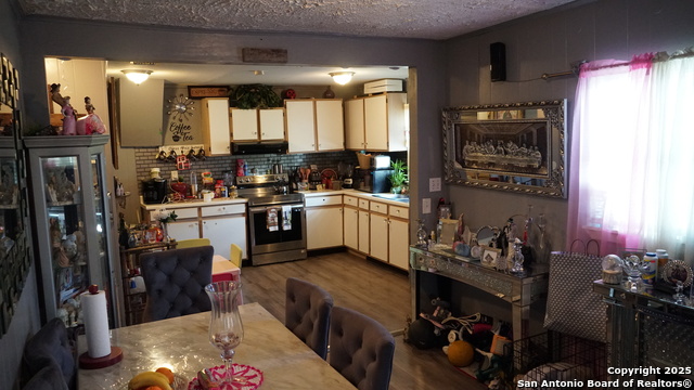 Image 3 of 17 For 117 San Felipe S