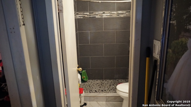 Image 9 of 17 For 117 San Felipe S