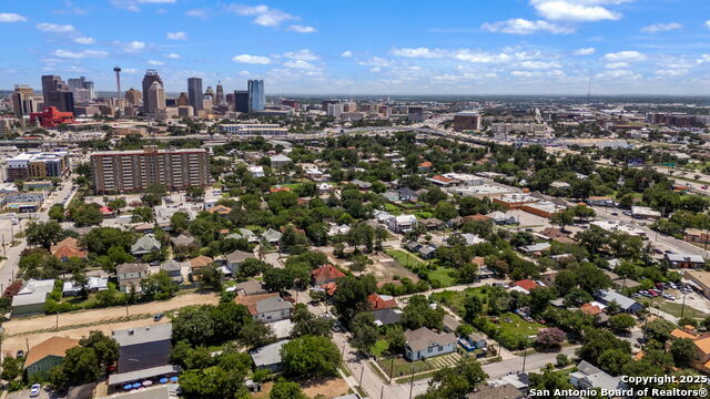 Image 17 of 22 For 807 Poplar