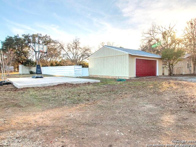 Image 25 of 36 For 973 F Farm To Market Road 1077