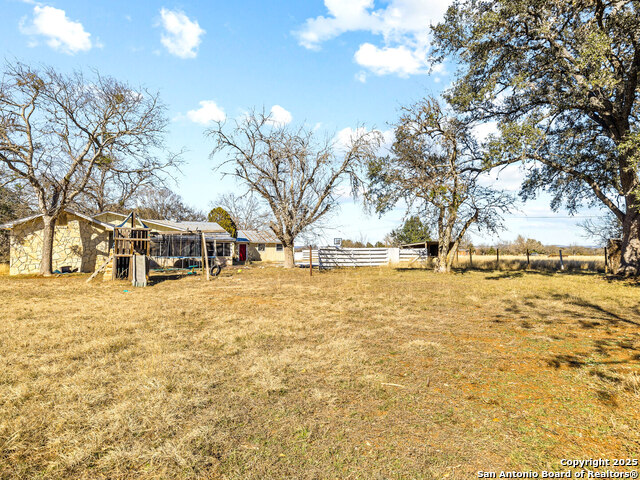 Image 31 of 36 For 973 F Farm To Market Road 1077