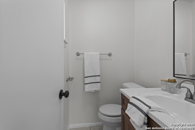 Image 18 of 26 For 14423 Briarlake