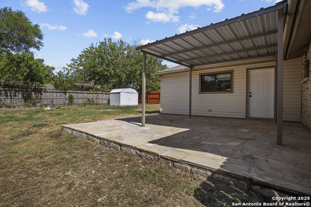 Image 24 of 26 For 14423 Briarlake