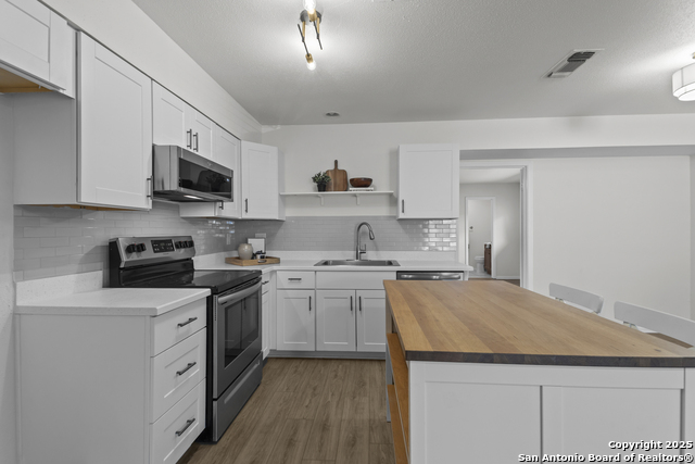 Image 8 of 26 For 14423 Briarlake