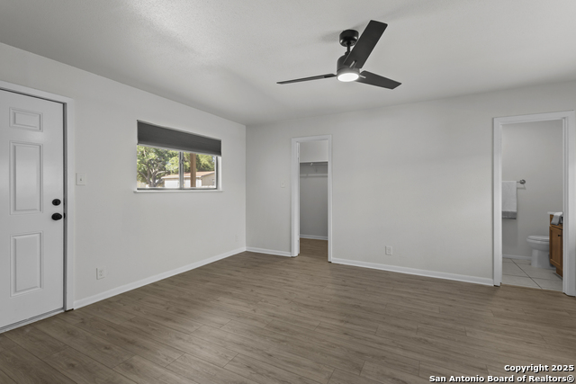Image 9 of 26 For 14423 Briarlake