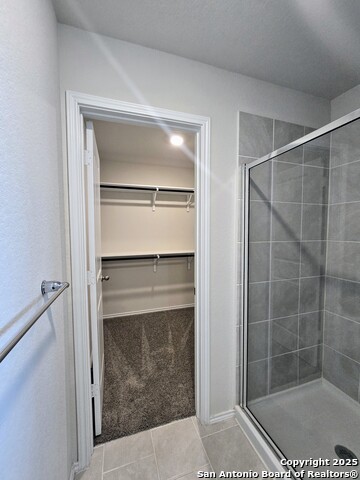 Listing photo id 12 for 5802 Brook Prairie