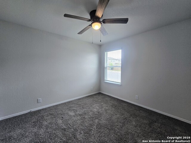 Listing photo id 7 for 5802 Brook Prairie