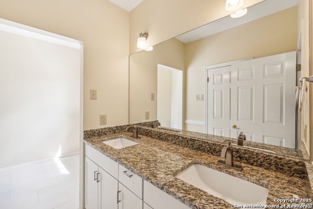 Listing photo id 16 for 8013 New Sulphur #2