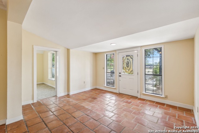 Listing photo id 1 for 8013 New Sulphur #2