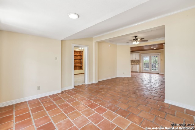 Listing photo id 2 for 8013 New Sulphur #2