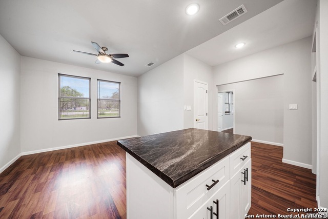 Image 11 of 28 For 24586 Trumbo