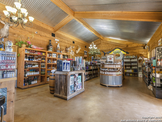 Listing photo id 9 for 525 Hwy 132 N Tx