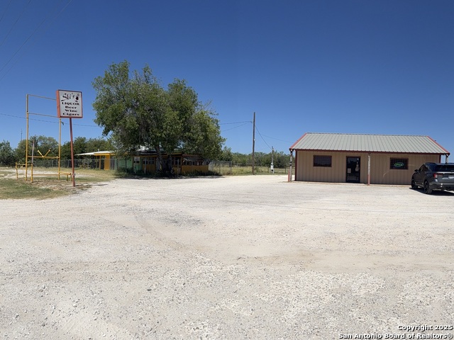 Listing photo id 12 for 525 Hwy 132 N Tx