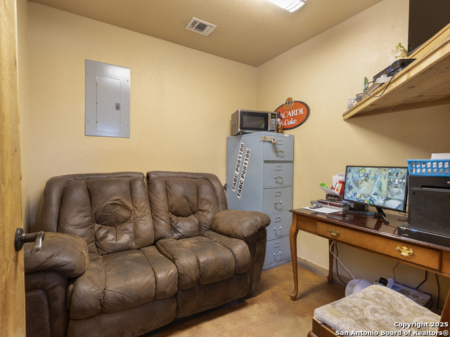 Listing photo id 3 for 525 Hwy 132 N Tx