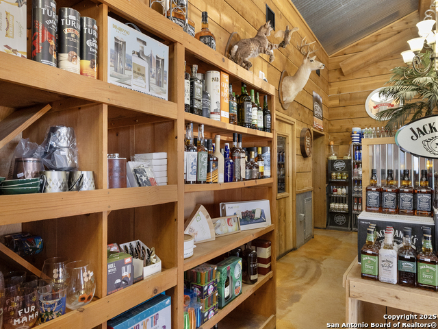 Listing photo id 5 for 525 Hwy 132 N Tx