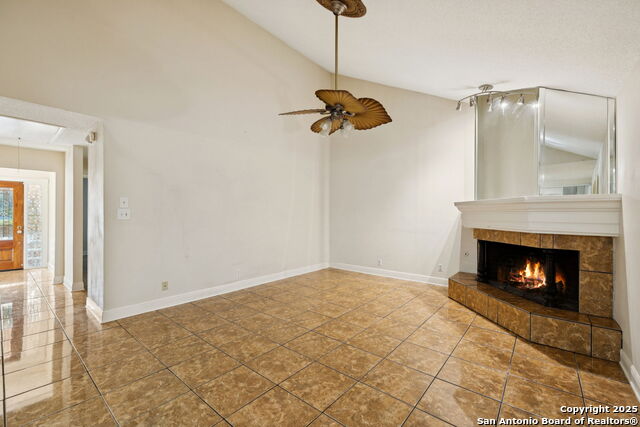 Image 11 of 51 For 11615 Whisper Valley