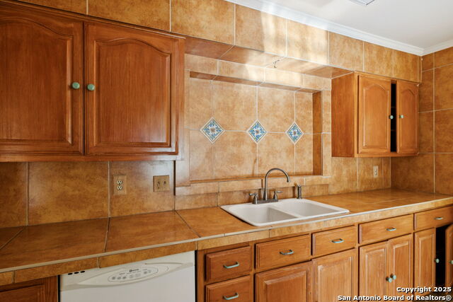 Image 19 of 51 For 11615 Whisper Valley