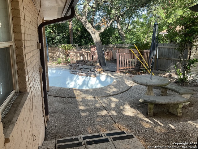 Image 36 of 51 For 11615 Whisper Valley