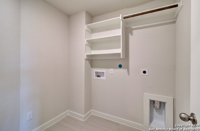 Image 11 of 23 For 217 Red Arrow