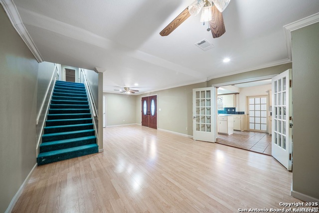 Image 9 of 34 For 24590 Trumbo