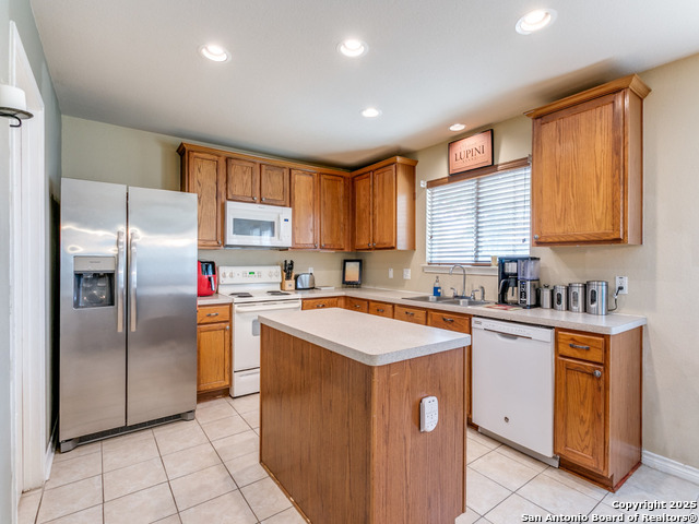 Listing photo id 12 for 133 Falling Sun